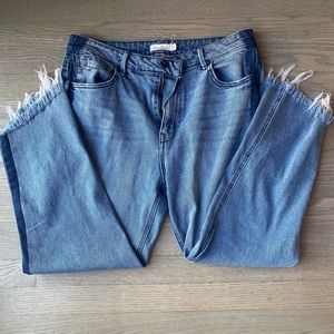 Unpublished Women's Two Tone Denim Tulip Hem Crop Jeans Size 31
